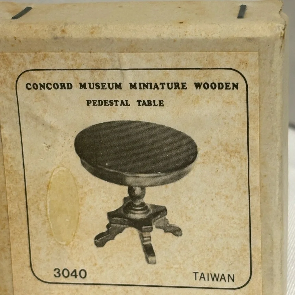 vintage Concord Museum Miniature Wooden Pedestal Table for Dollhouse model #3040